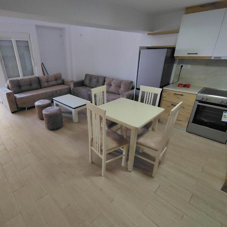 סרנדה Rose Apartment מראה חיצוני תמונה