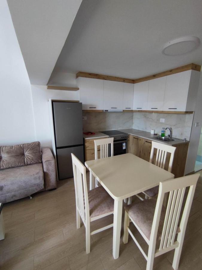 סרנדה Rose Apartment מראה חיצוני תמונה