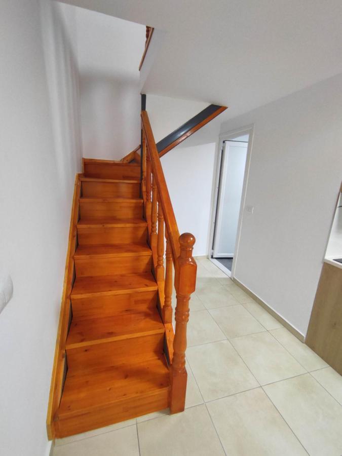 סרנדה Rose Apartment מראה חיצוני תמונה